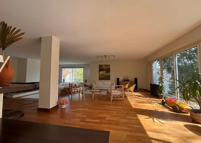 Villa La Rochelle Villa *